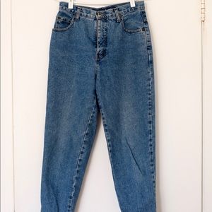 VINTAGE MOM JEANS